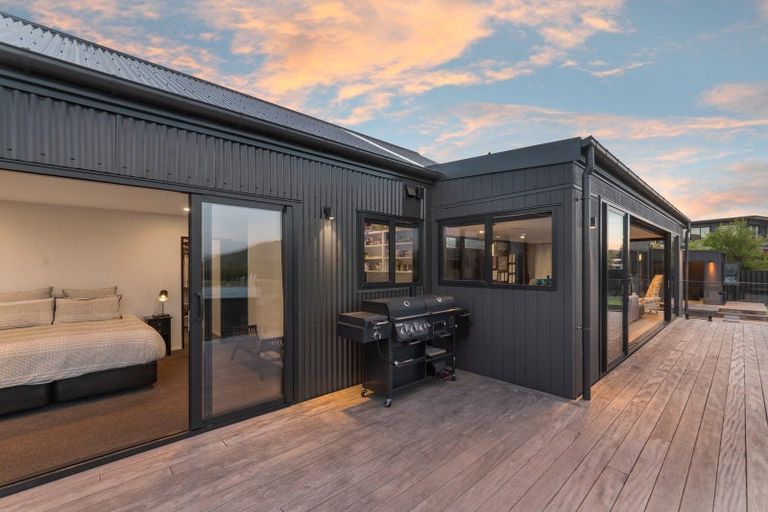 Photo of property in 35 D'archiac Drive, Lake Tekapo, 7999