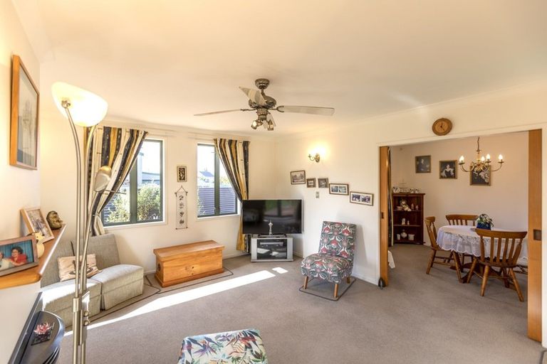 Photo of property in 11b Bedford Terrace, Waipukurau, 4200