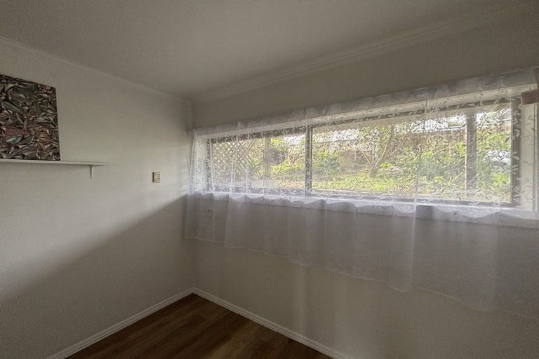 Photo of property in 104a Waimumu Road, Massey, Auckland, 0614