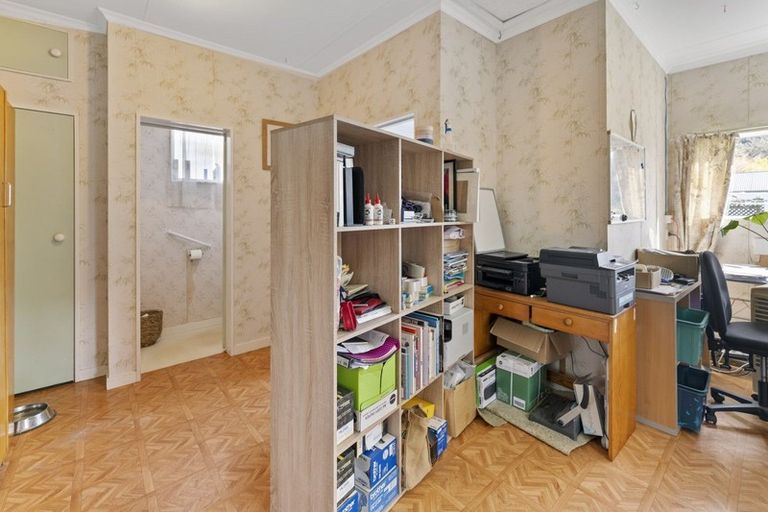 Photo of property in 108 Fairfax Street, Murchison, 7007