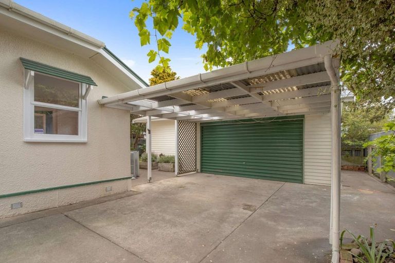 Photo of property in 4 Douglas Street, West End, Palmerston North, 4412
