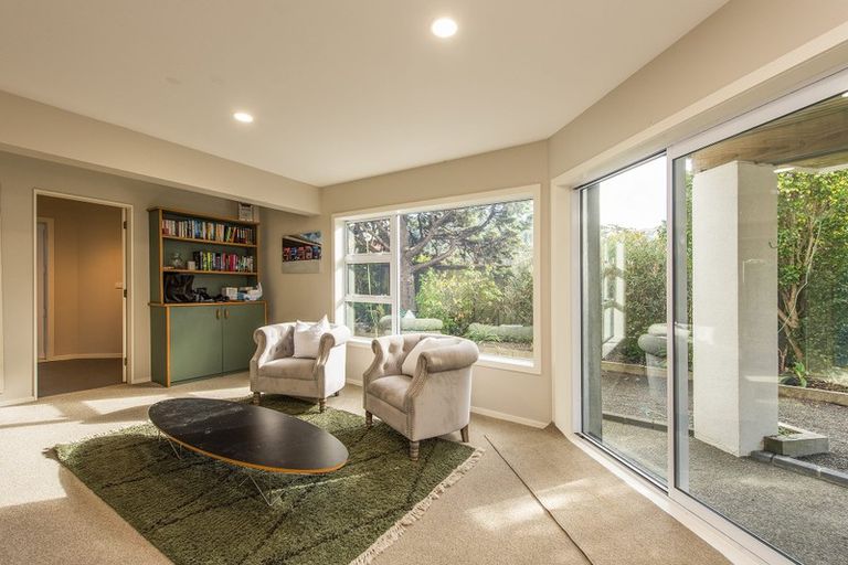 Photo of property in 10 Furlong Crescent, Churton Park, Wellington, 6037