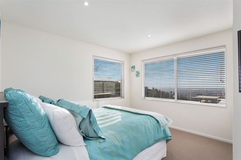 Photo of property in 22 Iles Lane, Cashmere, Christchurch, 8022