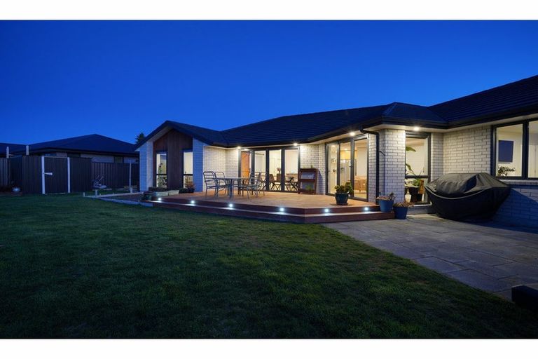 Photo of property in 32 Lindsay Way, Grasmere, Invercargill, 9810