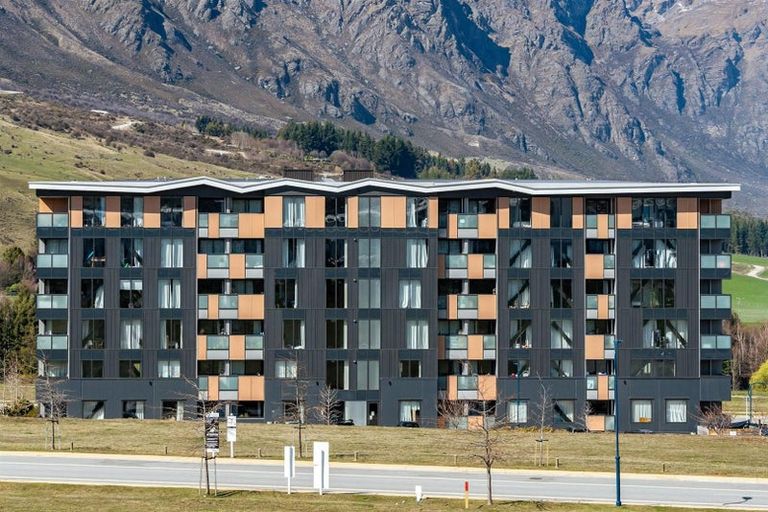 Photo of property in Kawarau Residences, 502/16 Mountain Ash Drive, Frankton, Queenstown, 9300