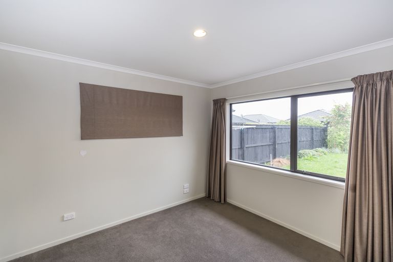 Photo of property in 35 Maclaren Road, Wigram, Christchurch, 8042