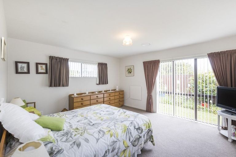 Photo of property in 8 Colorado Crescent, Milson, Palmerston North, 4414