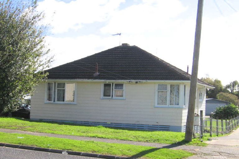 Photo of property in 9 Sandbrook Avenue, Otara, Auckland, 2023