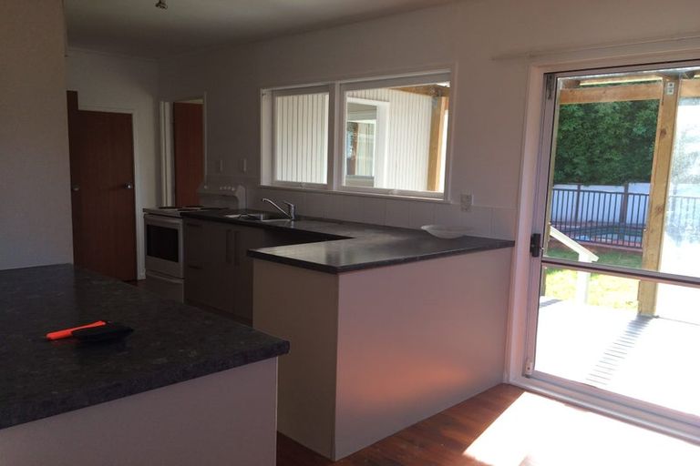 Photo of property in 89 Gossamer Drive, Pakuranga Heights, Auckland, 2010