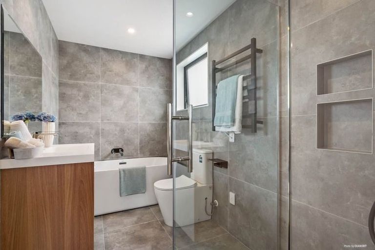 Photo of property in 7 Roa Avenue, Hobsonville, Auckland, 0616