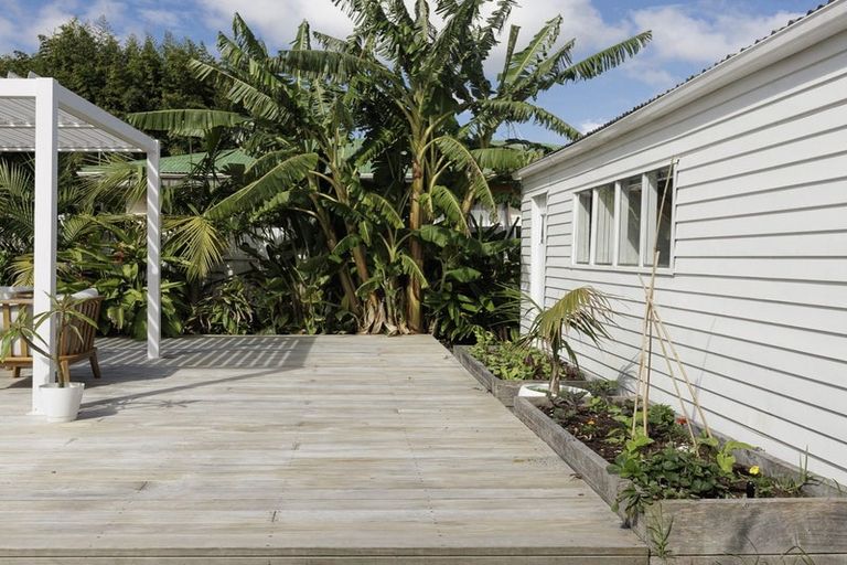 Photo of property in 6 William Street, Mangere East, Auckland, 2024