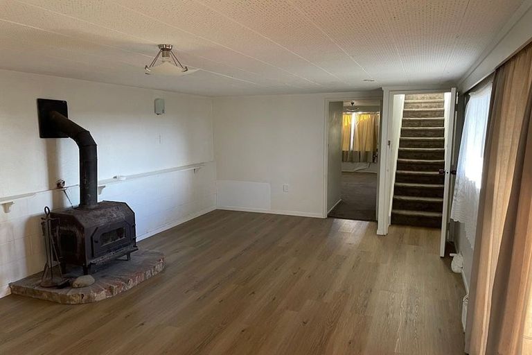 Photo of property in 2/3 Glencourt Place, Glenfield, Auckland, 0629