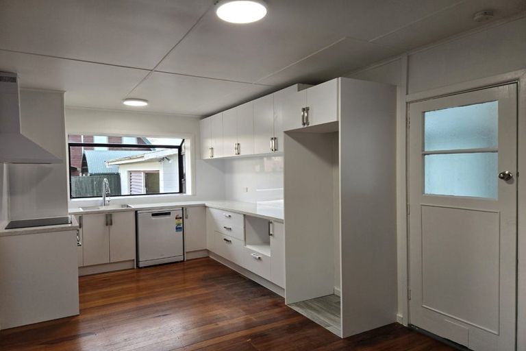 Photo of property in 30 Darroch Street, Belfast, Christchurch, 8051