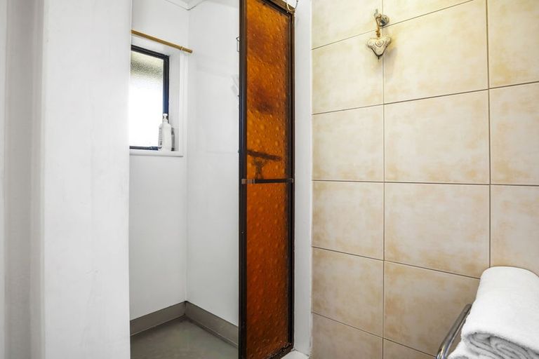 Photo of property in 21a Rosebank Grove, Waikanae, 5036