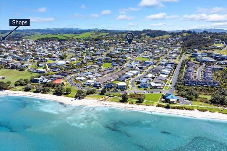 Photo of property in 19 Ariel Place, Snells Beach, 0920