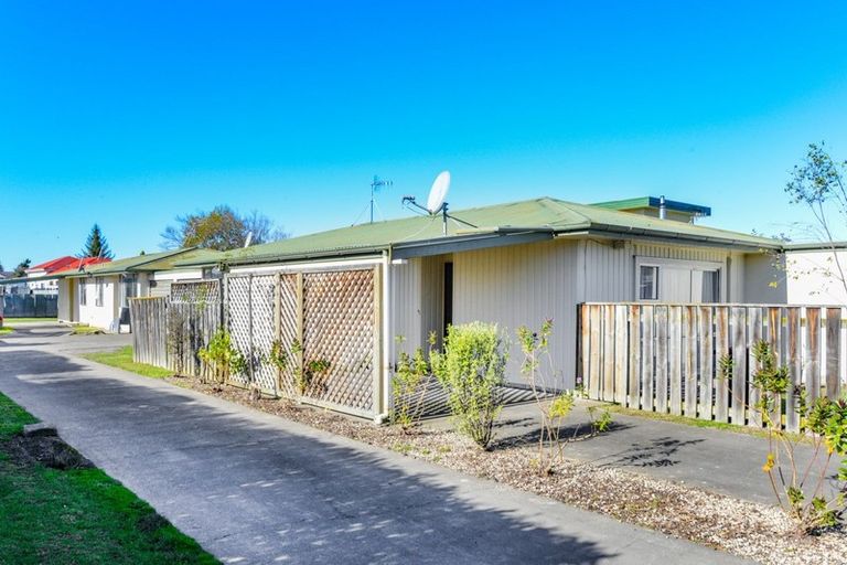 Photo of property in 1/806 Lyell Street, Akina, Hastings, 4122