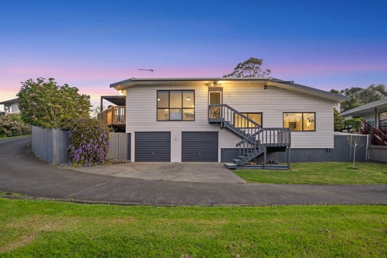 Photo of property in 1/9a Kitewao Street, Northcote, Auckland, 0627