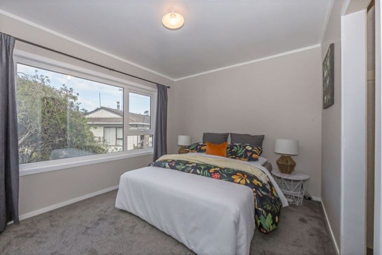 Photo of property in 1/29 Cranston Street, Torbay, Auckland, 0632