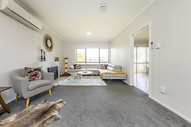 Photo of property in 11 Alexander Avenue, Papatoetoe, Auckland, 2025