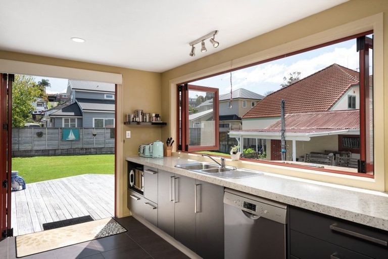 Photo of property in 21 Grace Road, Tauranga South, Tauranga, 3112