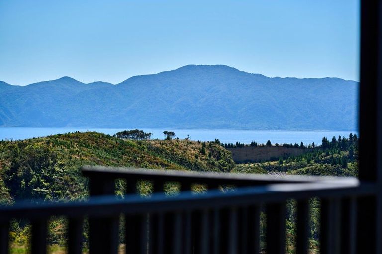 Photo of property in 46 Eucalyptus Way, Nikau Valley, Paraparaumu, 5032