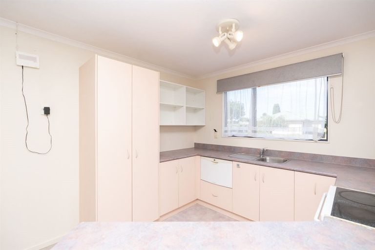 Photo of property in 26 Aldershot Place, Nawton, Hamilton, 3200