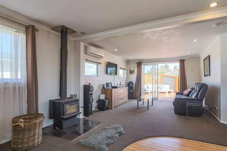 Photo of property in 42 Kelly Street, Inglewood, 4330