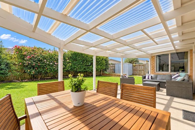 Photo of property in 8 Evergreen Glade, Papamoa Beach, Papamoa, 3118
