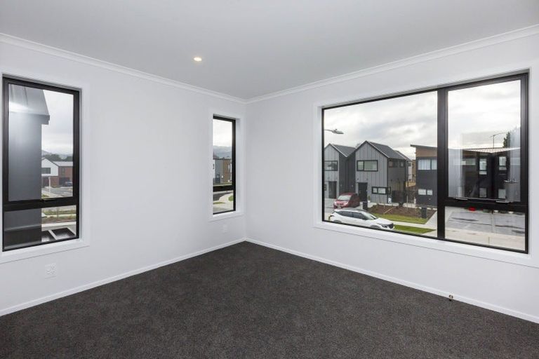 Photo of property in 10 Don Money Street, Wallaceville, Upper Hutt, 5018