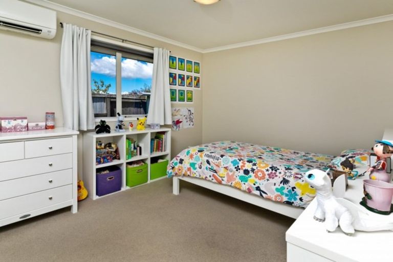 Photo of property in 10 Maple Lane, Huapai, Kumeu, 0810