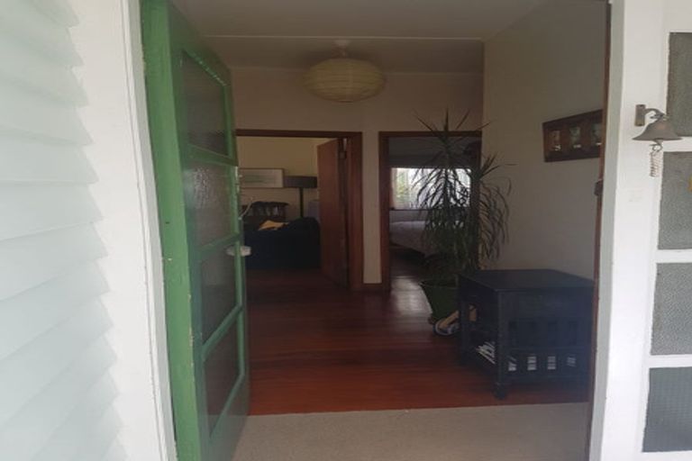 Photo of property in 108 Russell Terrace, Berhampore, Wellington, 6023