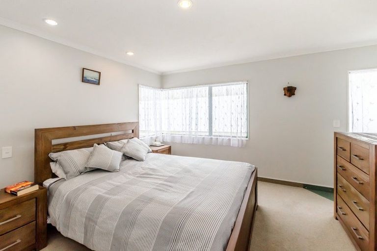 Photo of property in 54 Cedar Drive, Paraparaumu Beach, Paraparaumu, 5032