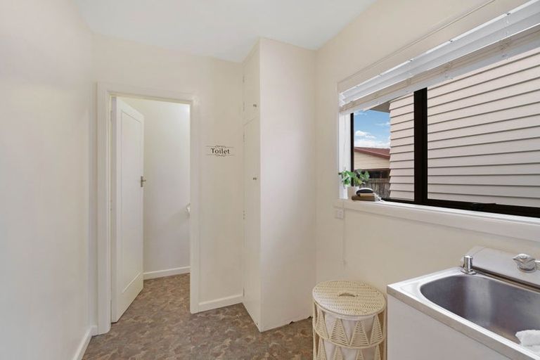 Photo of property in 43 Charlcott Street, Burnside, Christchurch, 8053