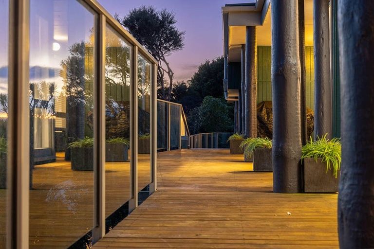 Photo of property in 29 The Track, Plimmerton, Porirua, 5026