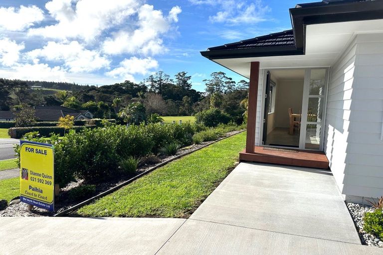 Photo of property in 20 Spinnaker Point, Haruru, 0204