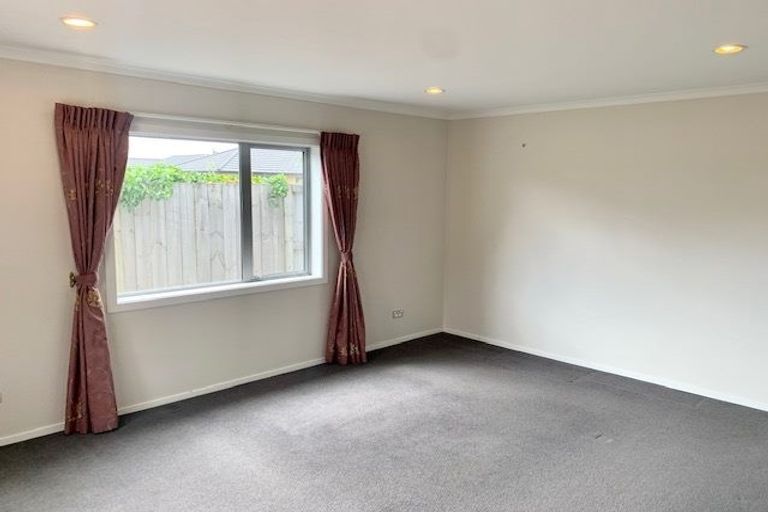 Photo of property in 16 Piwakawaka Court, Rototuna North, Hamilton, 3210