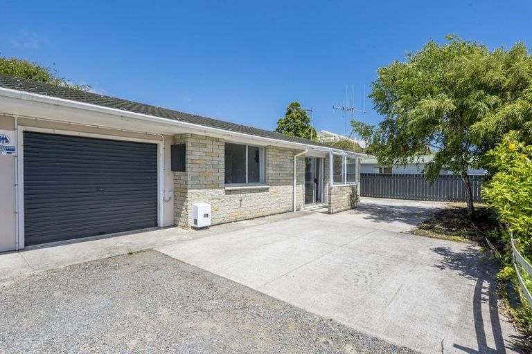 Photo of property in 64a Te Rauparaha Street, Otaki, 5512