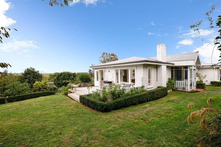 Photo of property in 43 Gibson Road, Dinsdale, Hamilton, 3204