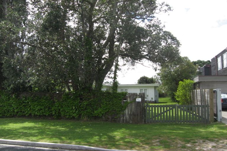 Photo of property in 39 Laurence Street, Manly, Whangaparaoa, 0930