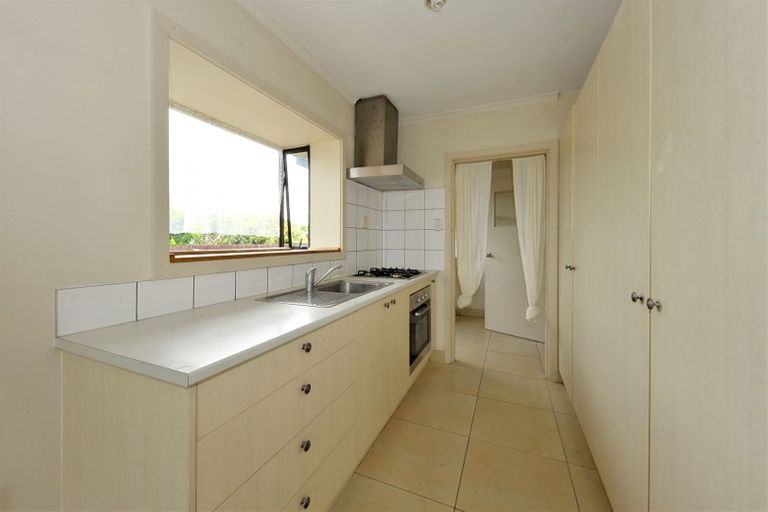 Photo of property in 8 Dalton Place, Burnside, Christchurch, 8053