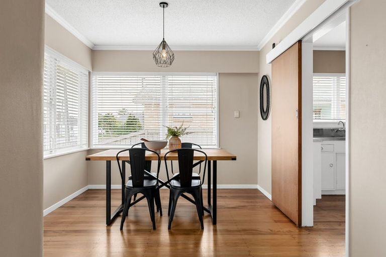 Photo of property in 1 Kingsley Street, St Andrews, Hamilton, 3200