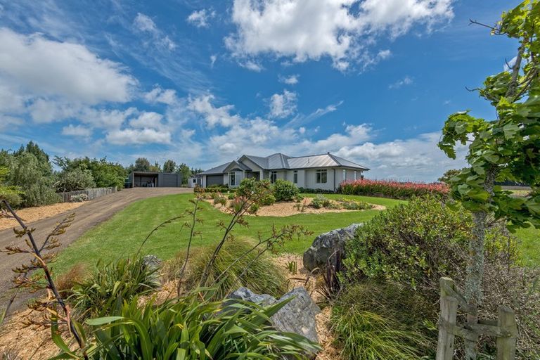 Photo of property in 556 Awahuri Feilding Road, Awahuri, Palmerston North, 4479