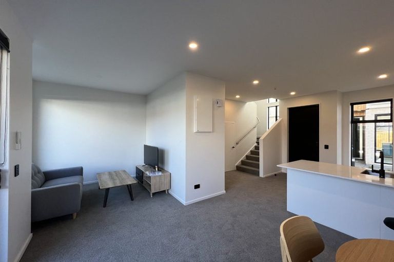 Photo of property in 2/16 Rutherford Street, Woolston, Christchurch, 8023