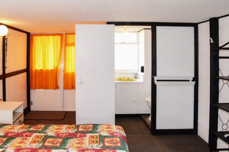 Photo of property in 8b Koura Crescent, Mahia, 4198