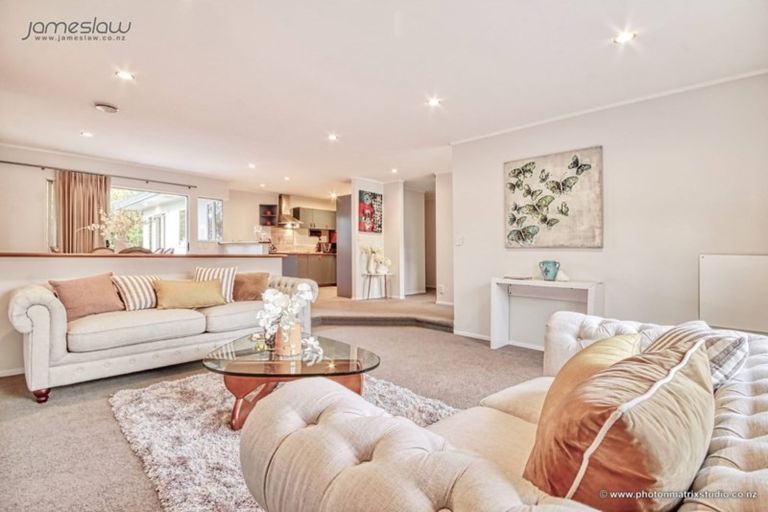 Photo of property in 13a Flanshaw Road, Te Atatu South, Auckland, 0610