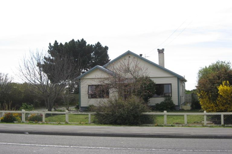 Photo of property in 16 Beach Road, Kaikoura, 7300