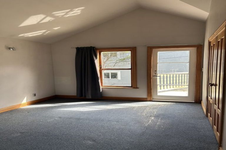 Photo of property in 7a Hawker Street, Mount Victoria, Wellington, 6011