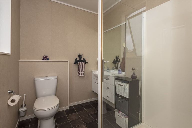 Photo of property in 34 View Road, Hikurangi, 0114