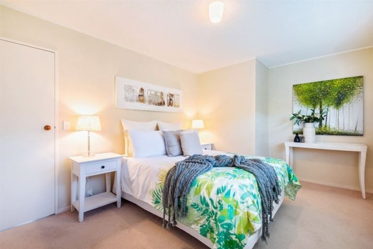 Photo of property in 1/3a Gordon Avenue, Forrest Hill, Auckland, 0620