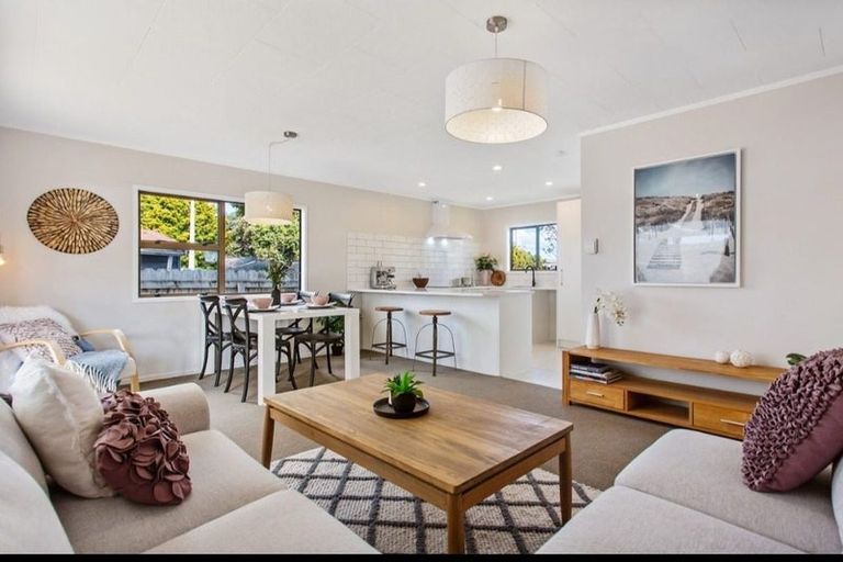 Photo of property in 36a Alma Crescent, Papakura, 2110